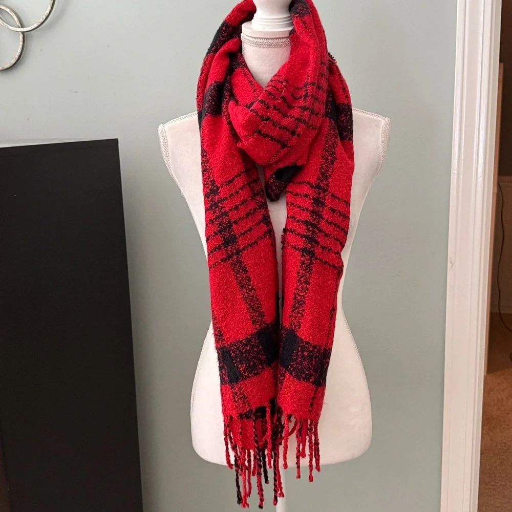 Red and Black Plaid Blanket Scarf - Picture 2 of 4